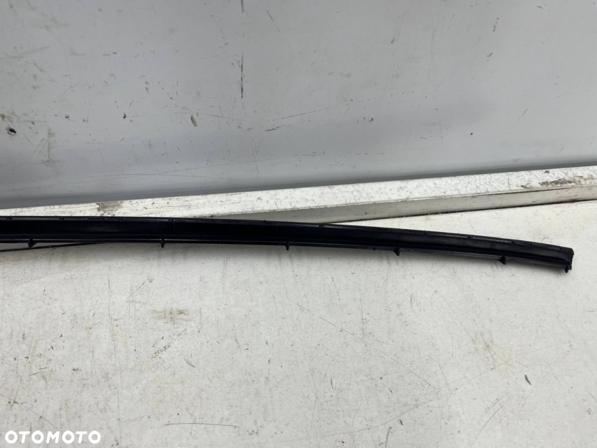 Listwa Ford Focus MK3 10-19r. prawy ślizg listwy zgarniającej szyby czołowej montażowa NOWA - 12