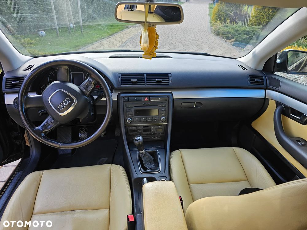 Audi A4 Avant 2.0 TDI - 6