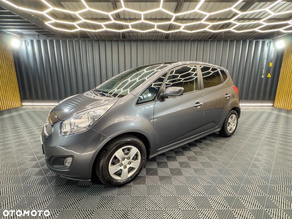 Kia Venga 2011 photo 5