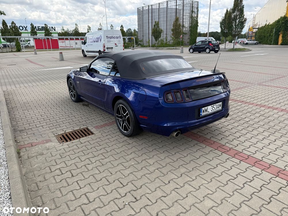 Ford Mustang 5.0 V8 GT - 24