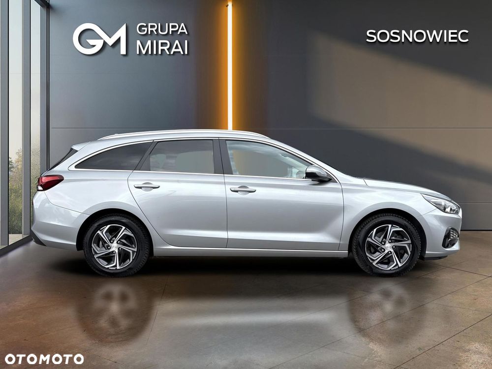 Hyundai i30 1.6 D Comfort - 6