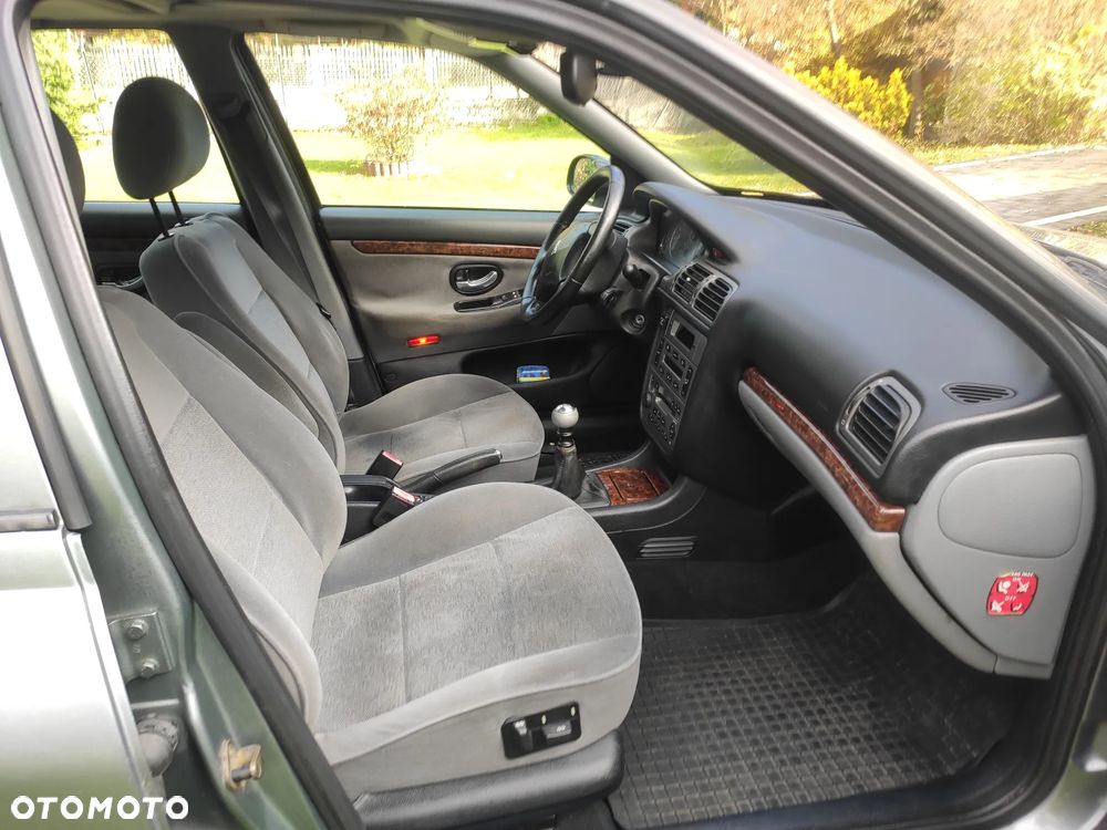 Peugeot 406 - 4