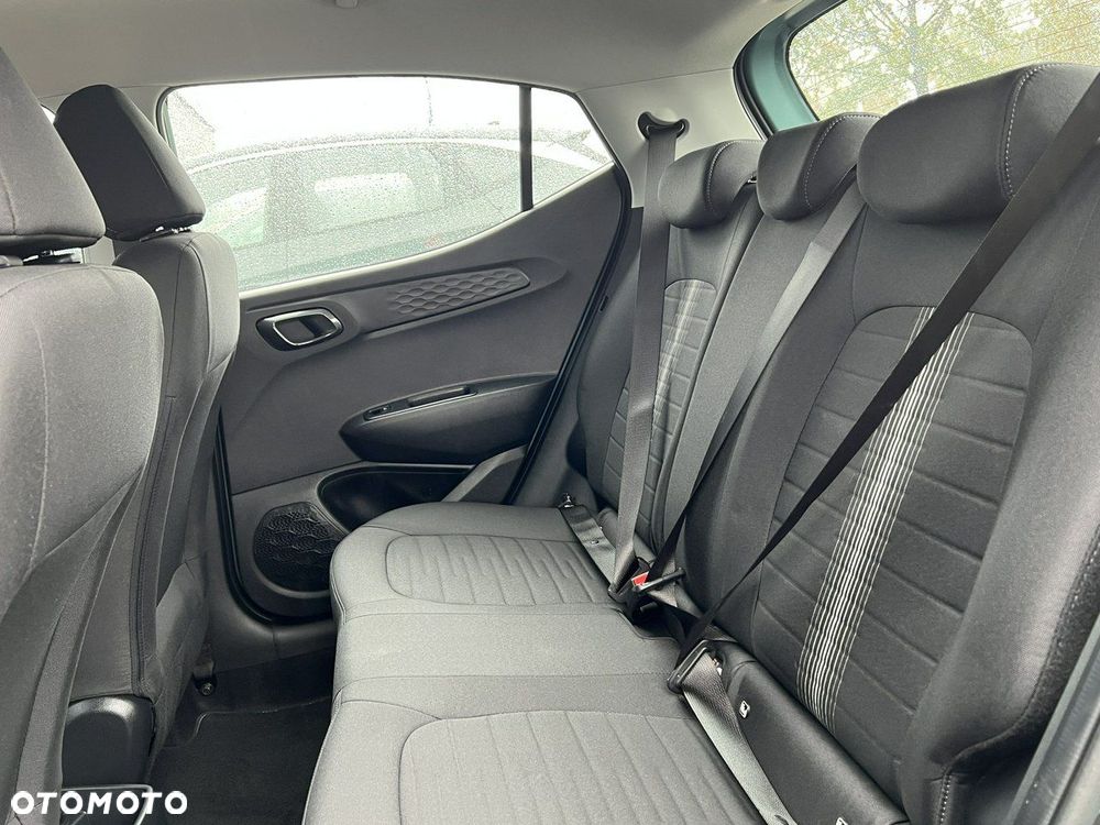 Hyundai i10 - 11