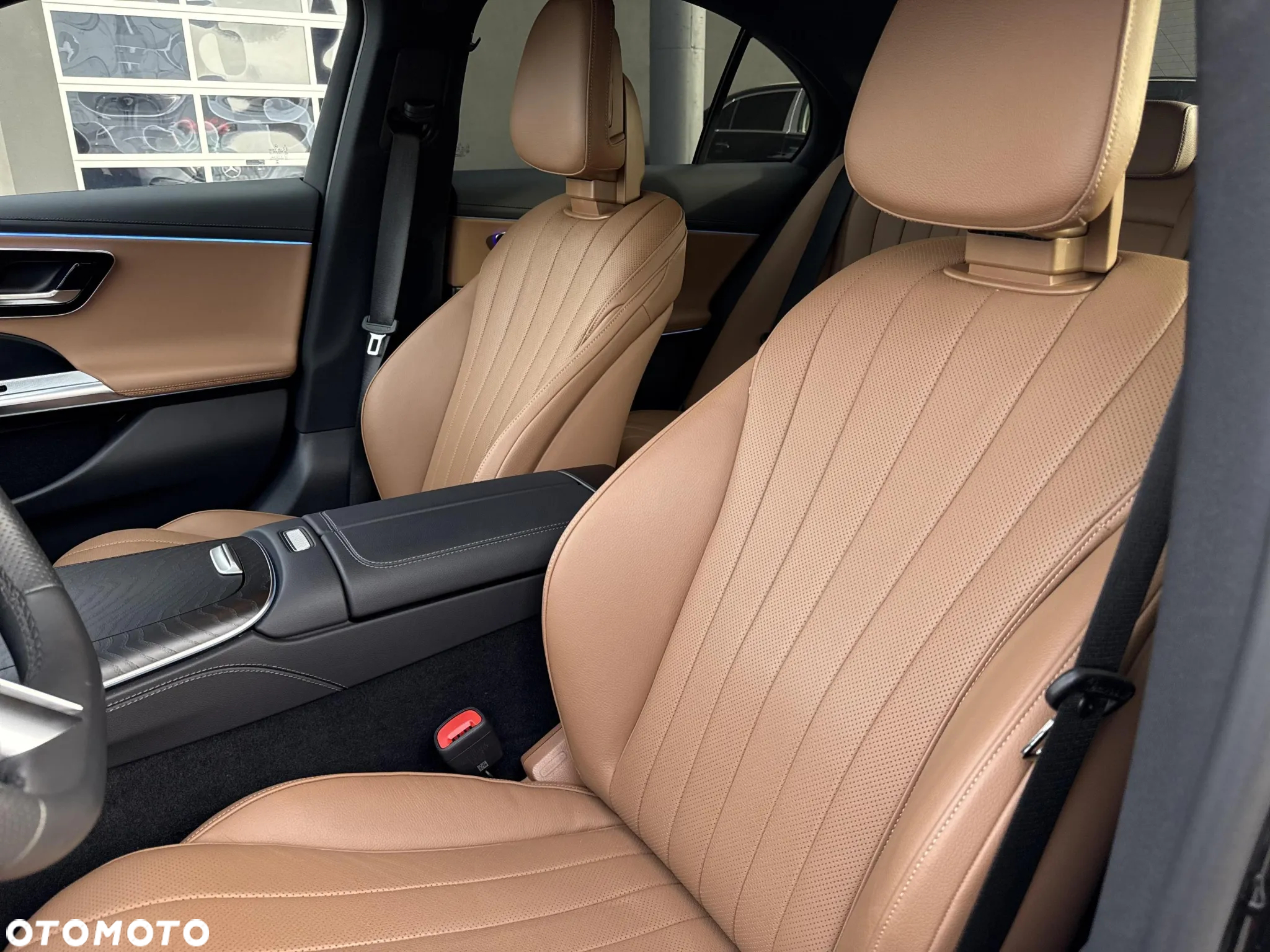 Mercedes-Benz Klasa E 220 d 4Matic 9G-TRONIC - 12