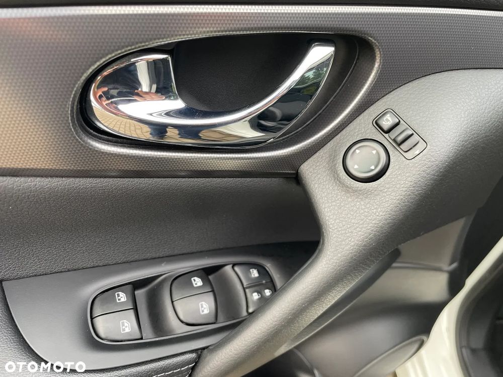 Nissan Qashqai 1.3 DIG-T Tekna+ - 29