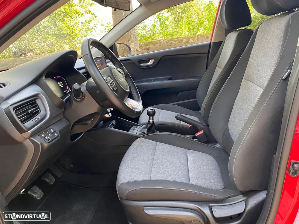 Kia Stonic 1.2 MPi Dynamic - 9