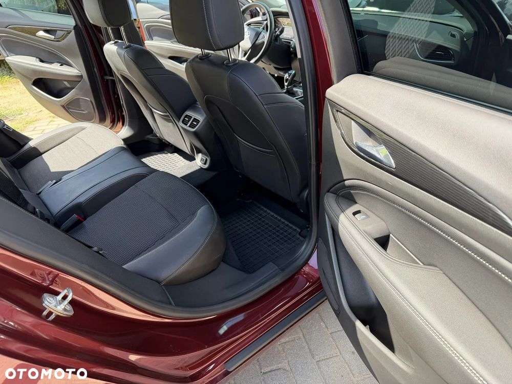 Opel Insignia - 21