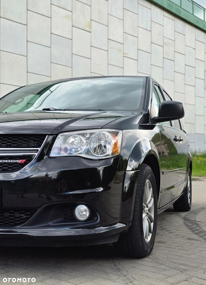 Dodge Grand Caravan - 8