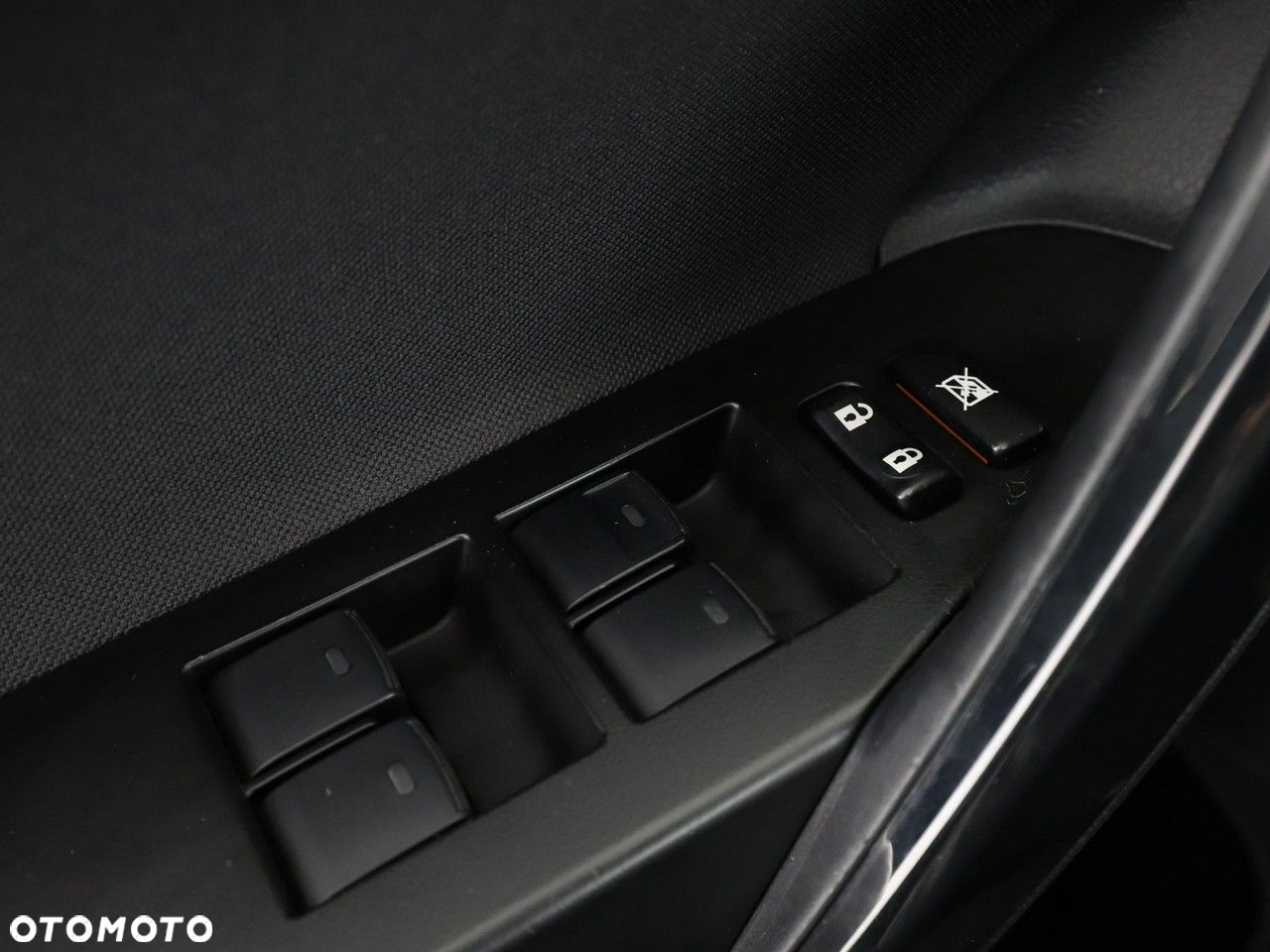 Toyota Auris 1.8 VVT-i Hybrid Automatik Edition - 31
