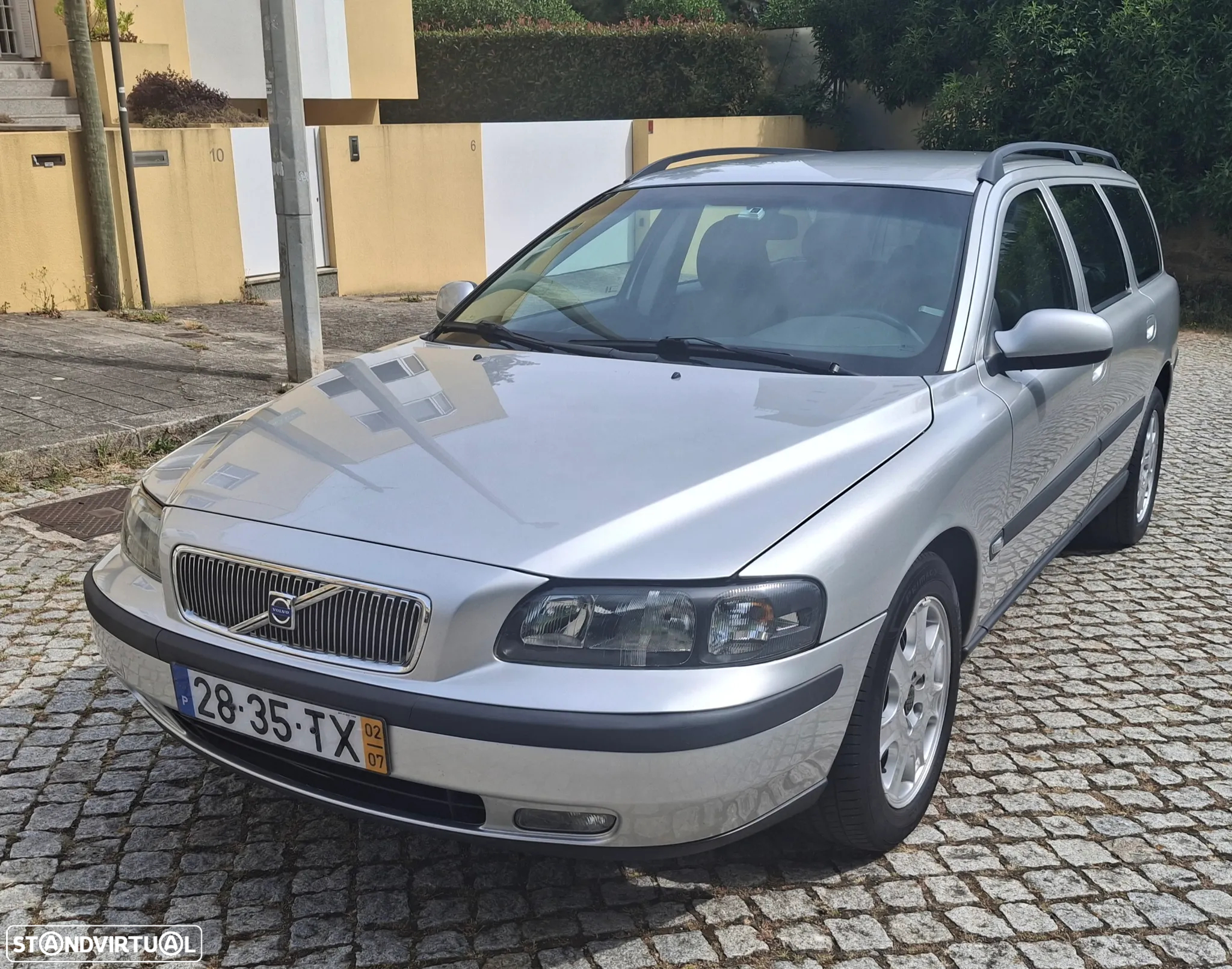 Volvo V70 2.0 T - 2