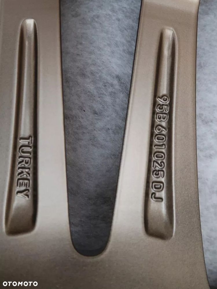 FELGI PORSCHE MACAN S /TURBO / SPIDER 20' 95B DEMO - 10