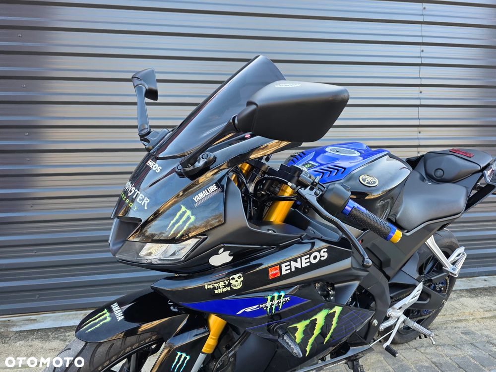 Yamaha YZF - 11
