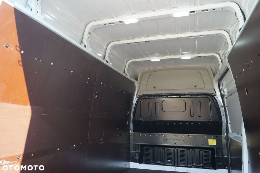 Ford Transit - 17