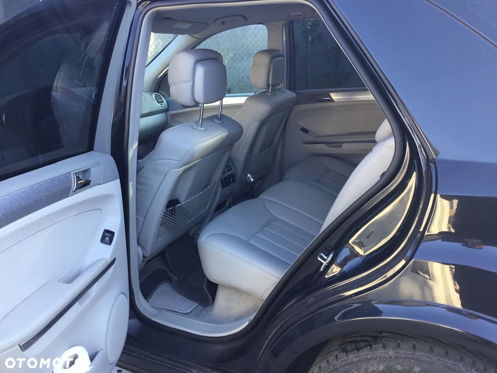 Mercedes-Benz ML - 13