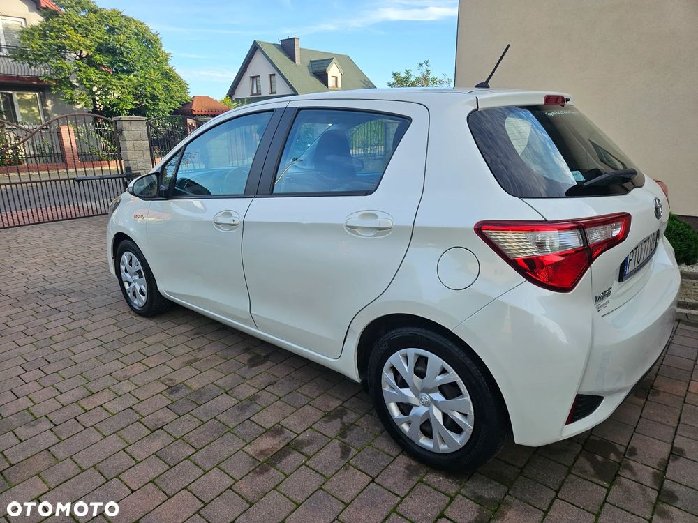 Toyota Yaris Hybrid 1.5 VVT-i Club - 4