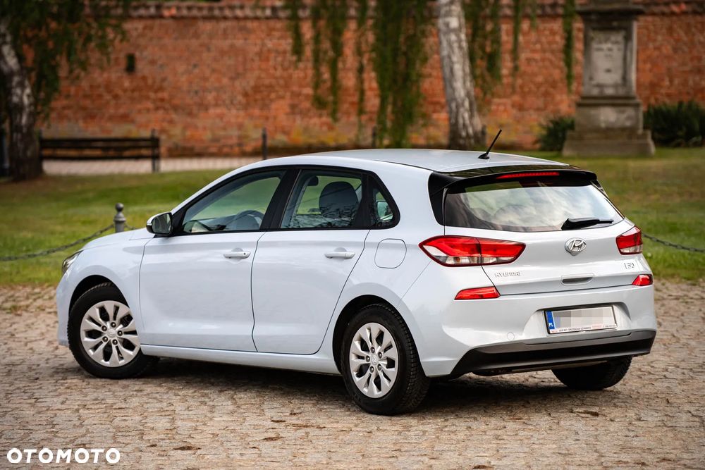 Hyundai i30 1.4 Classic + - 10