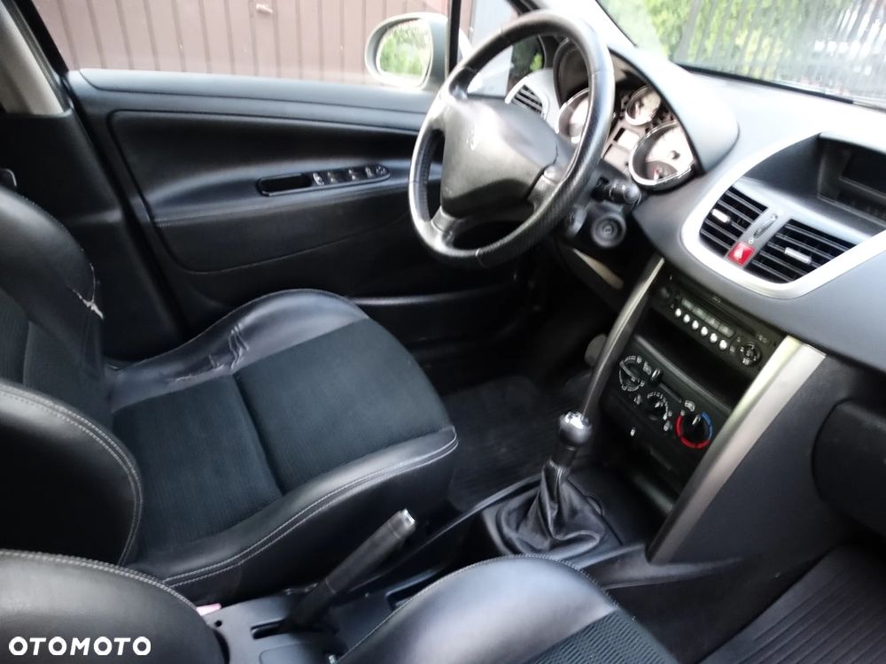 Peugeot 207 1.6 VTi Premium - 9
