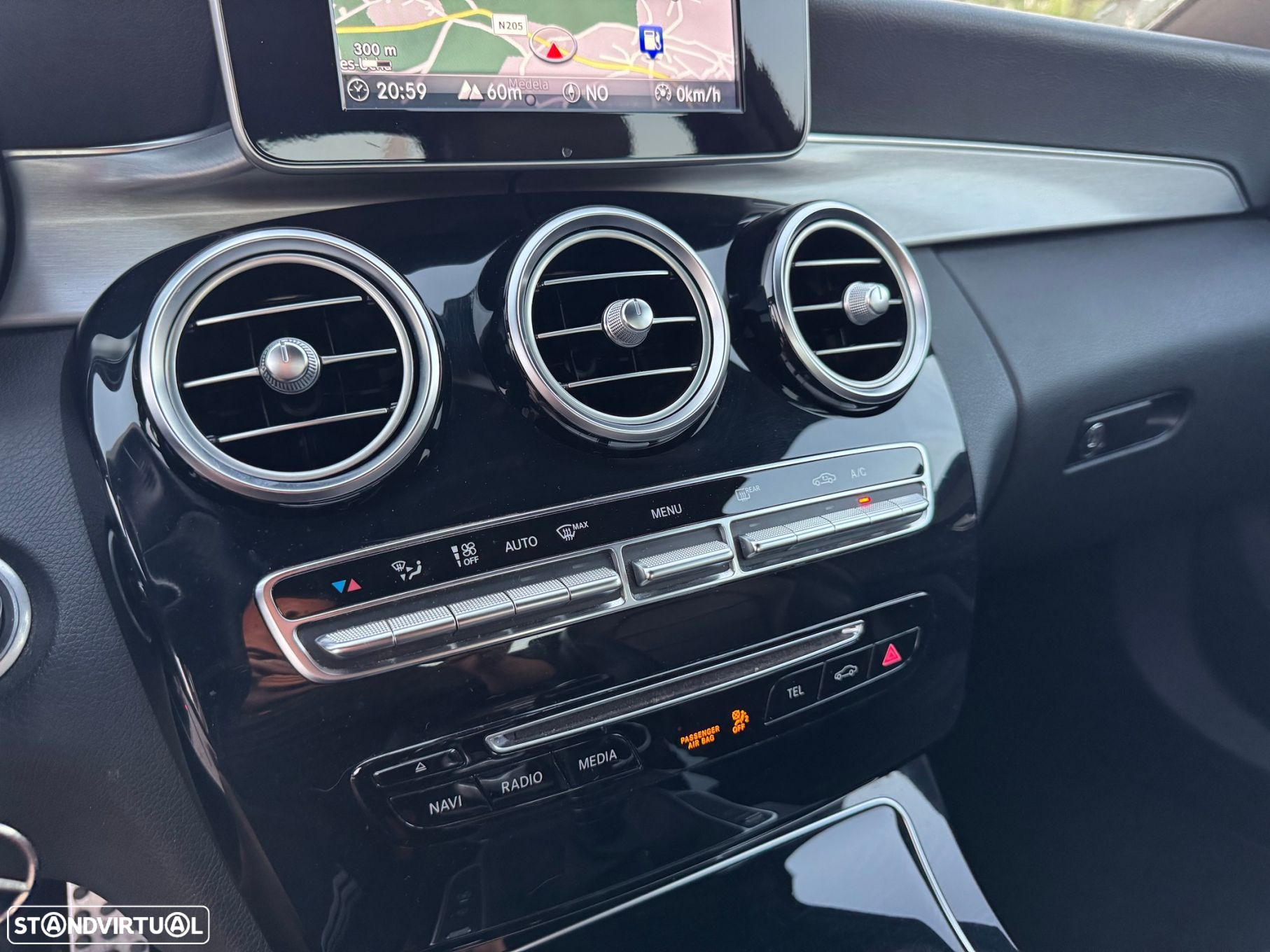 Mercedes-Benz C 180 d AMG Line - 18