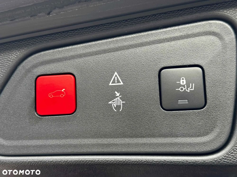 Peugeot 3008 PureTech 130 Stop & Start GPF EAT8 Allure - 33