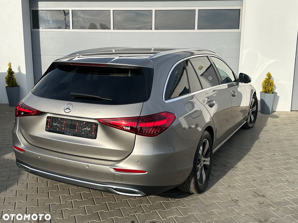 Mercedes-Benz C-Class 2024 photo 5