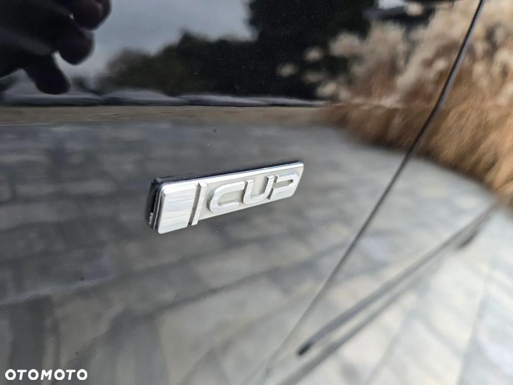Volkswagen Touran - 12