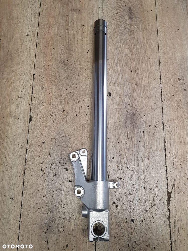 Rura laga kopyto Suzuki GSX-R 750W  51110-17E20 - 4
