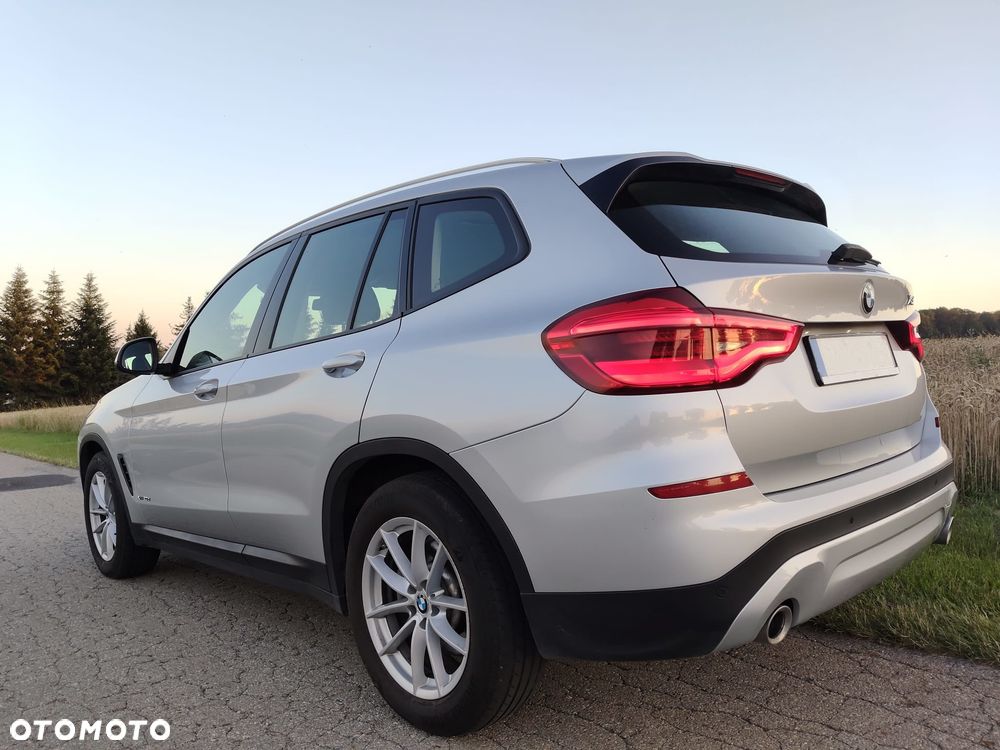 BMW X3 xDrive20d - 16