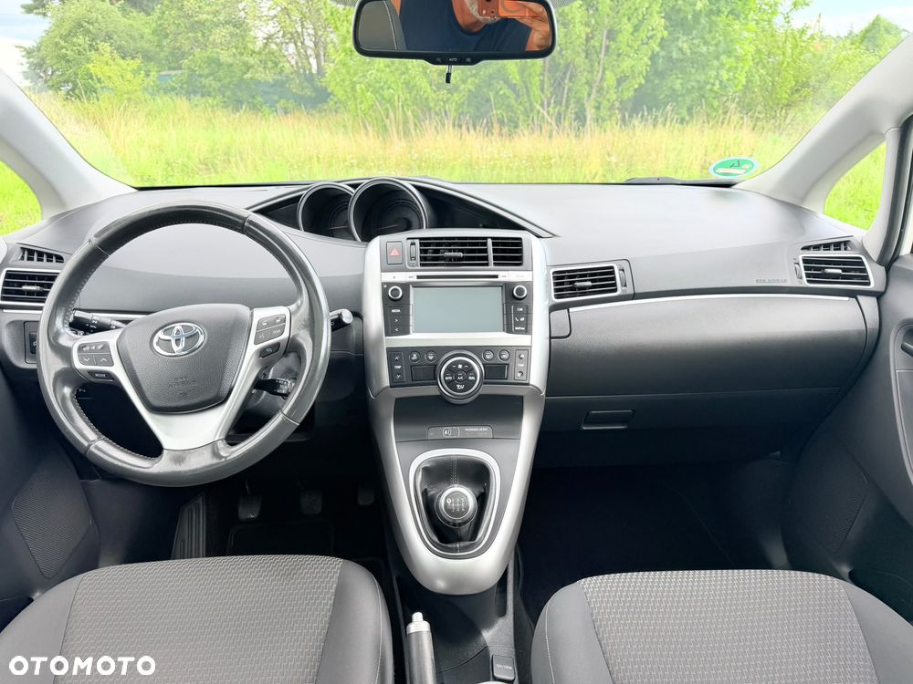 Toyota Verso 1.8 5-Sitzer Skyview Edition - 13