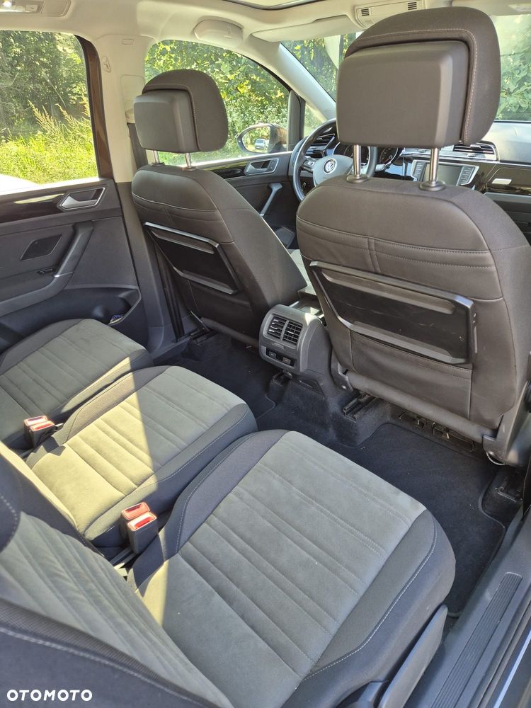 Volkswagen Touran 1.4 TSI BMT Highline DSG - 9