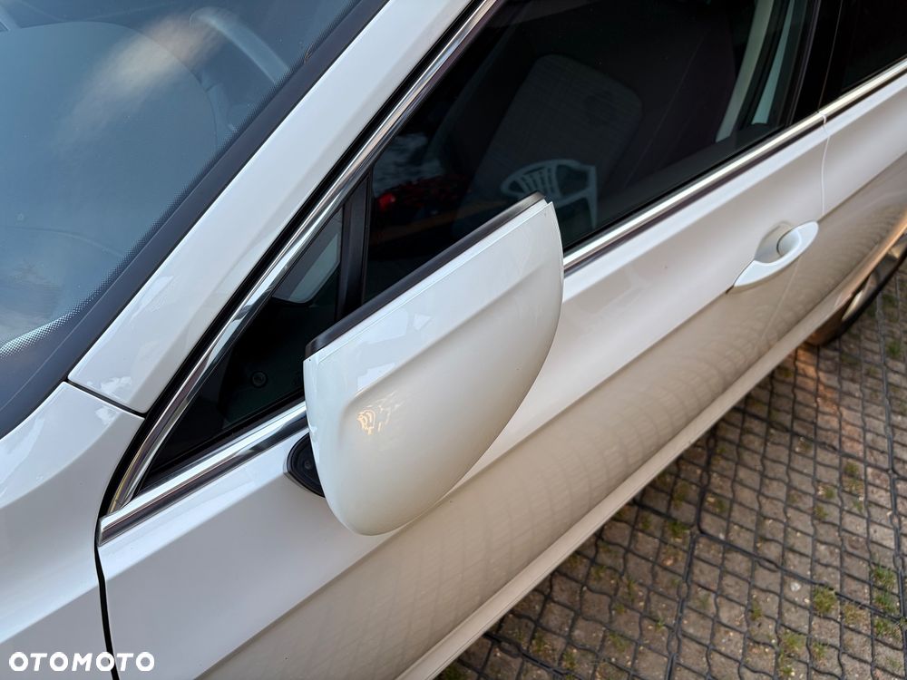 Volkswagen Passat 2.0 TDI SCR DSG 4Motion Business - 13