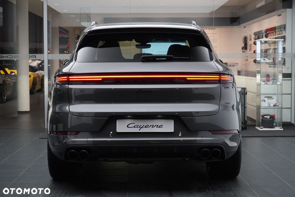 Porsche Cayenne - 15