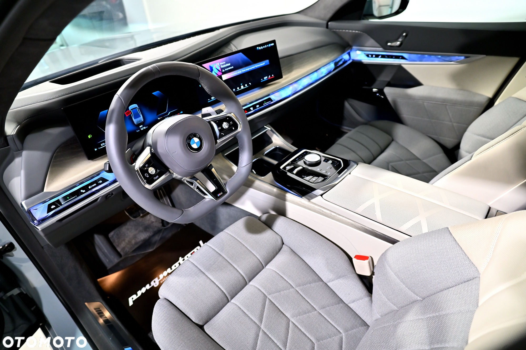 BMW Seria 7 - 13