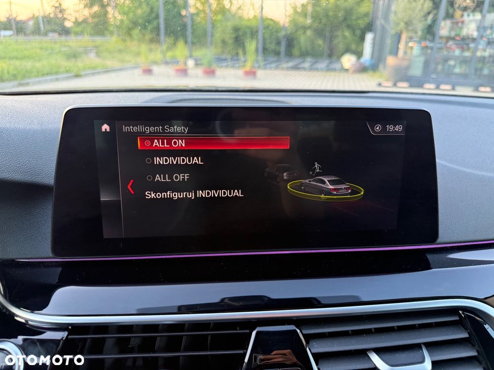 BMW Seria 5 530e iPerformance Sport Line sport - 28