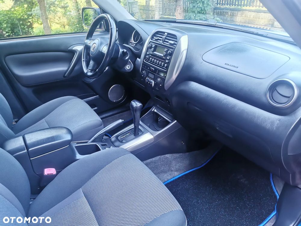 Toyota RAV4 2.0 VVT-i Sol - 13