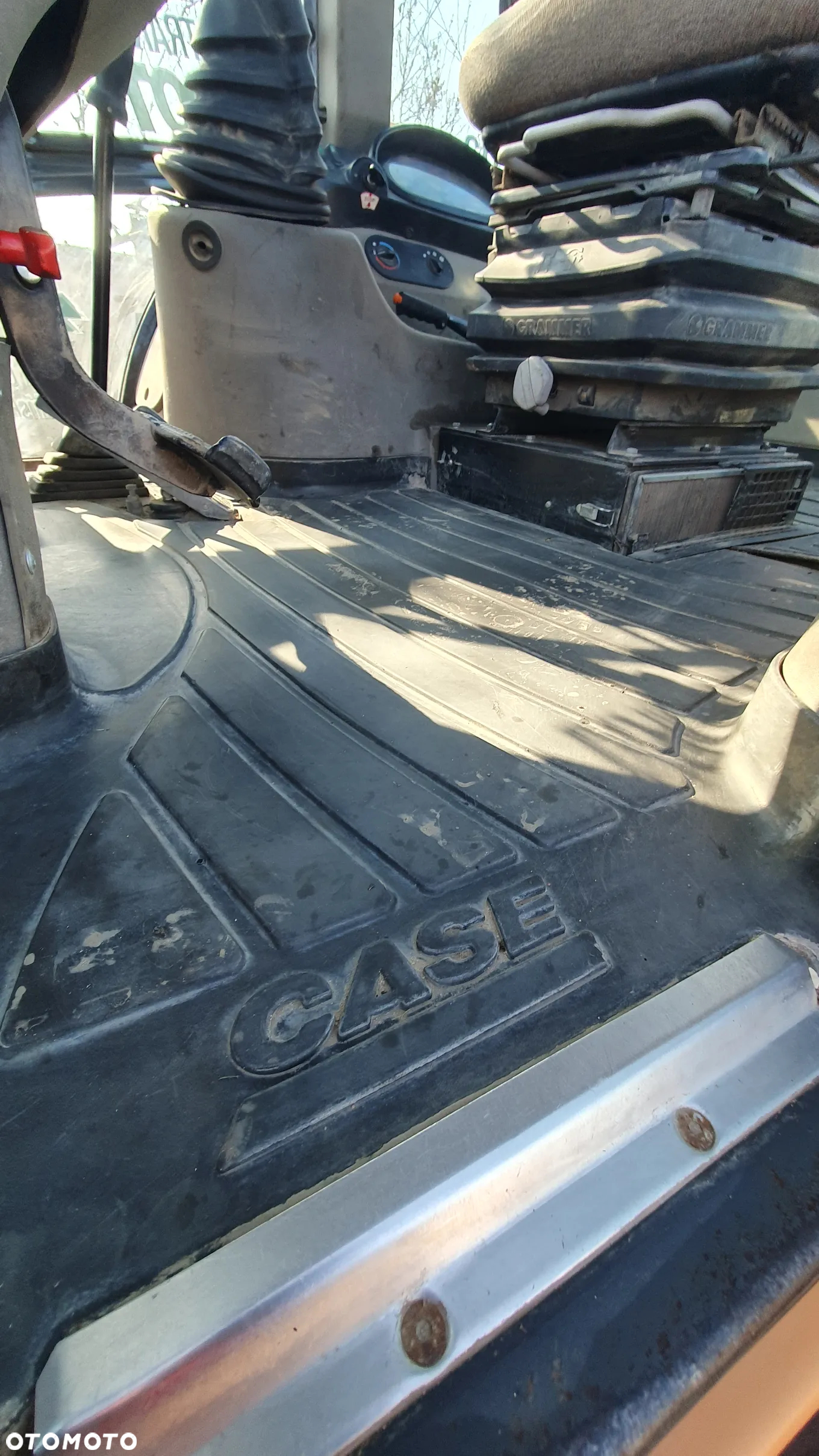 Case 580 T - 13