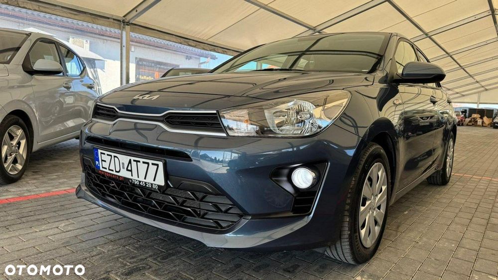 Kia Rio - 1