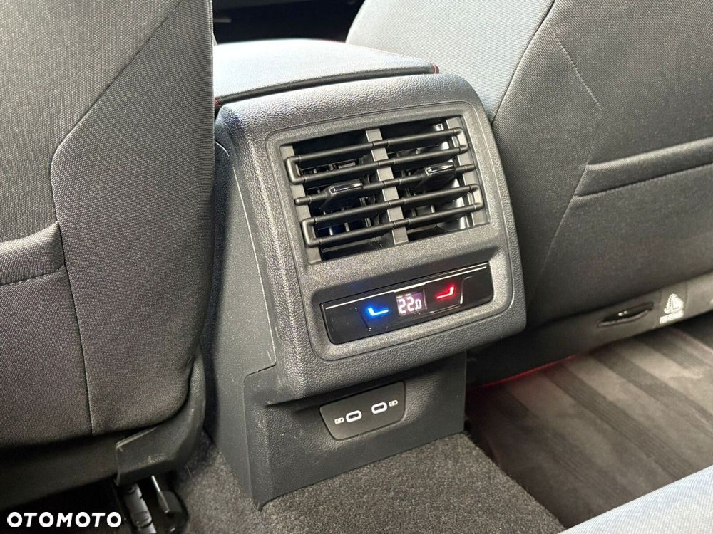 Volkswagen Golf 2.0 TSI GTI DSG - 17