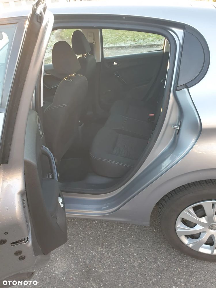 Peugeot 208 1.2 PureTech Active - 6