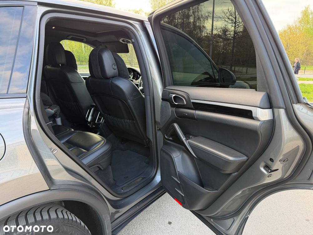Porsche Cayenne S Tiptronic S - 11