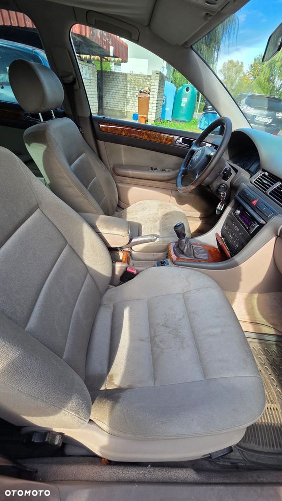Audi A6 Avant 2.8 30V - 13