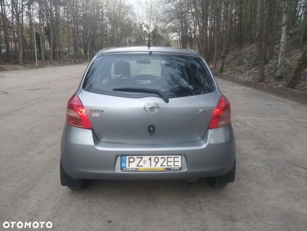 Toyota Yaris - 5