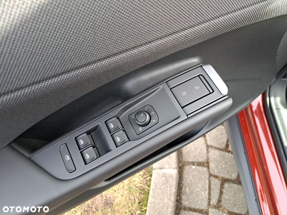 Volkswagen T-Roc 1.5 eTSI Life DSG - 13