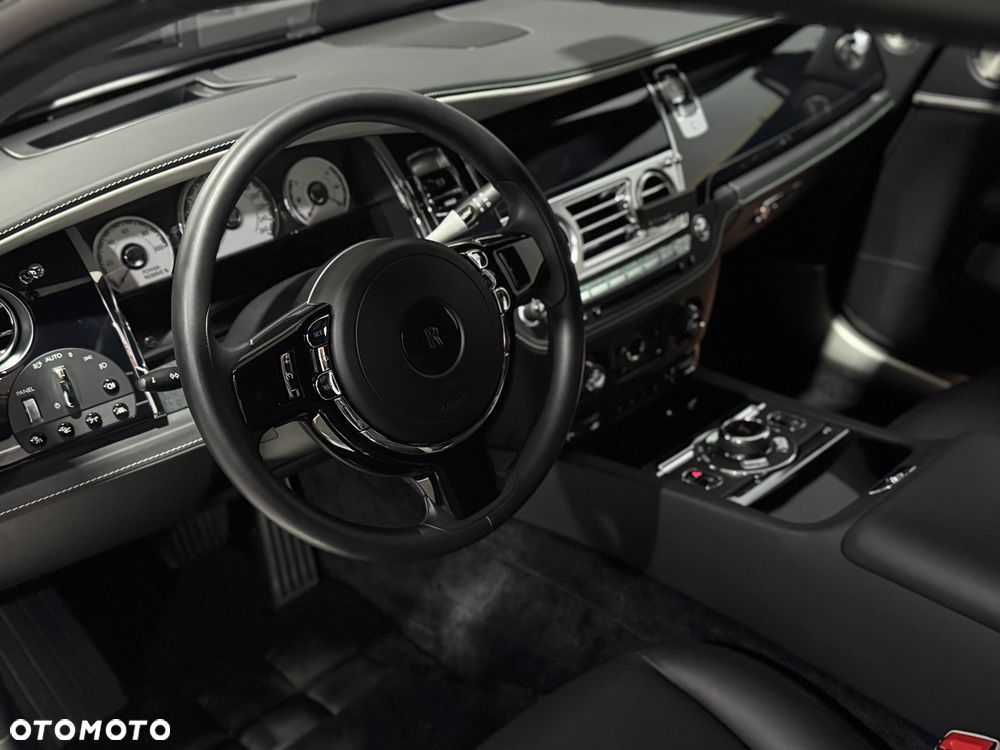 Rolls-Royce Wraith Standard - 31
