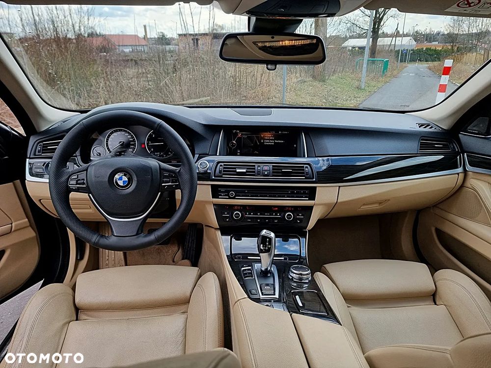 BMW Seria 5 520d Luxury Line sport - 27