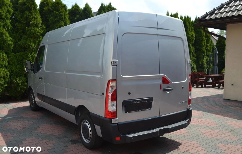 Renault Master L2H2 - 9