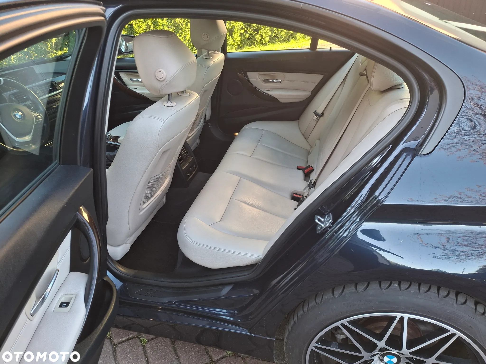 BMW Seria 3 - 15