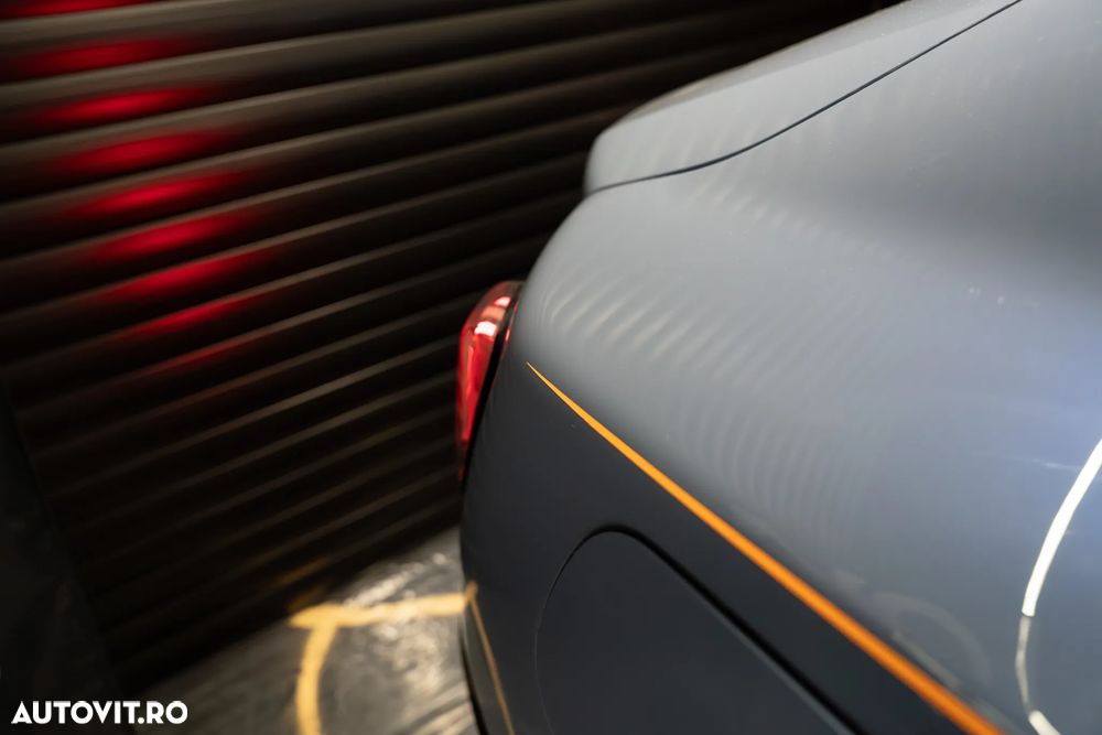 Rolls-Royce Spectre - 20