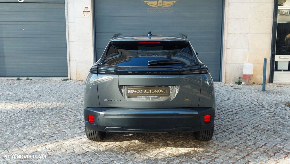 Peugeot e-2008 54 kWh Allure - 9