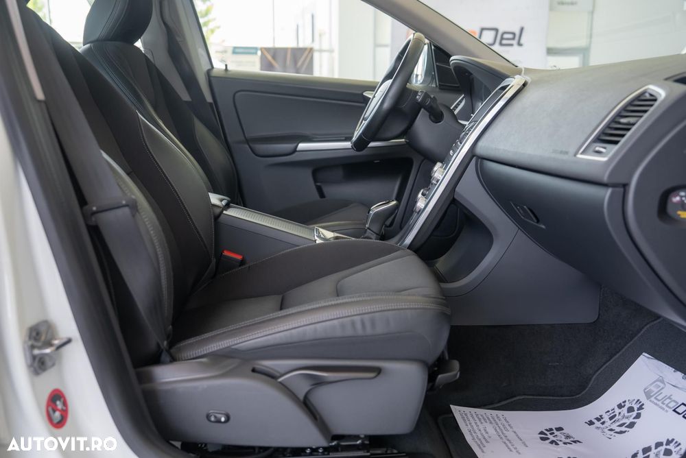 Volvo XC 60 D4 AWD Geartronic Momentum - 15