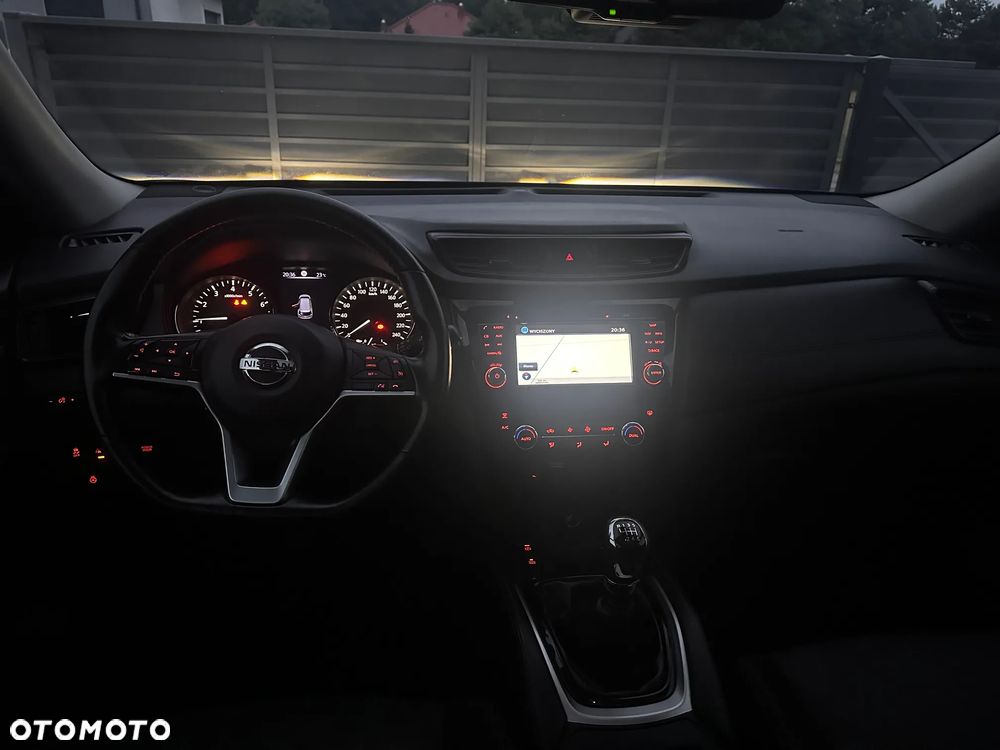 Nissan X-Trail 1.6 DIG-T Tekna 2WD - 8